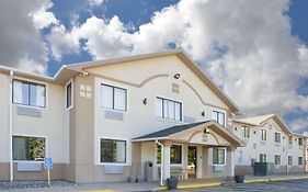 Super 8 By Wyndham Howe
